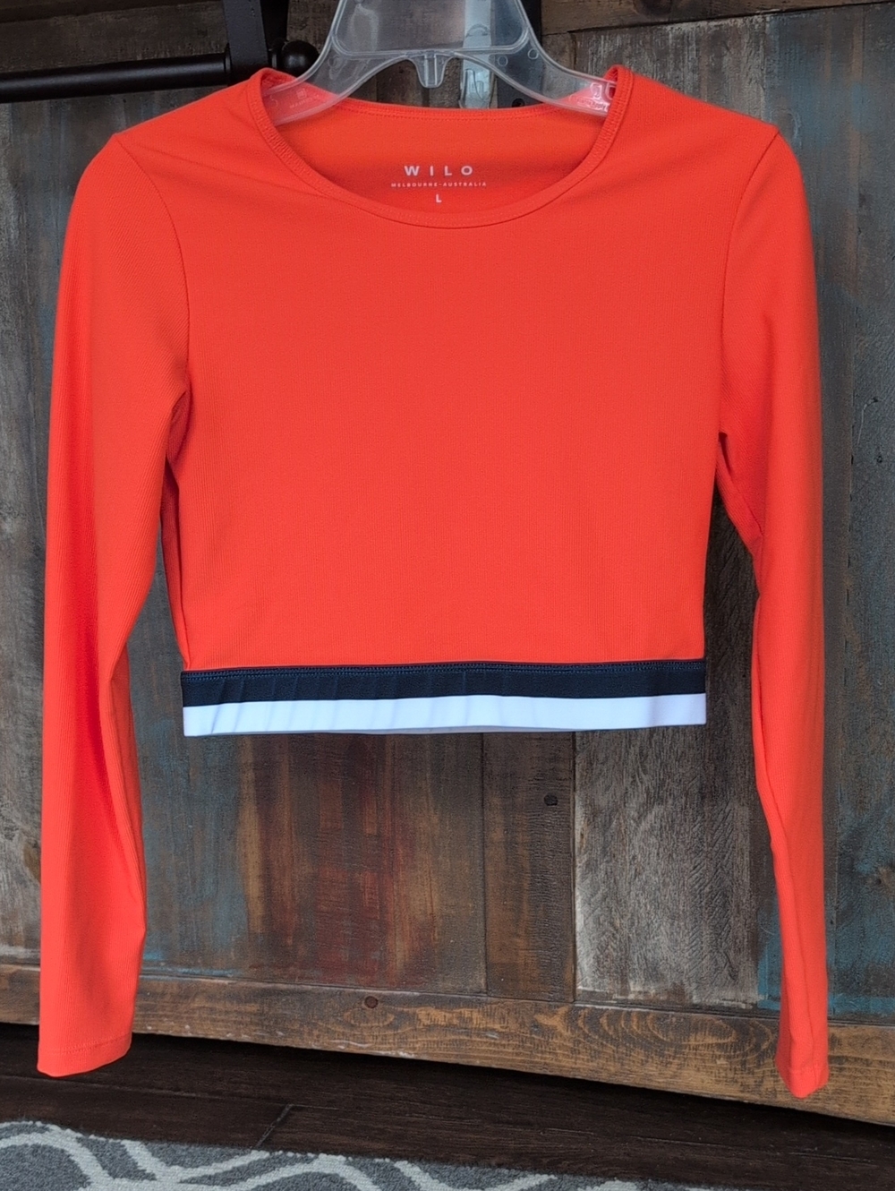 Wilo The Label Contra Long Sleeve Workout Crop Top Orange/Navy - Women's Large